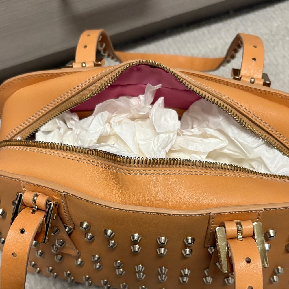 NWOT Fendi Studded Tan Leather Bag - Picture 7 of 10